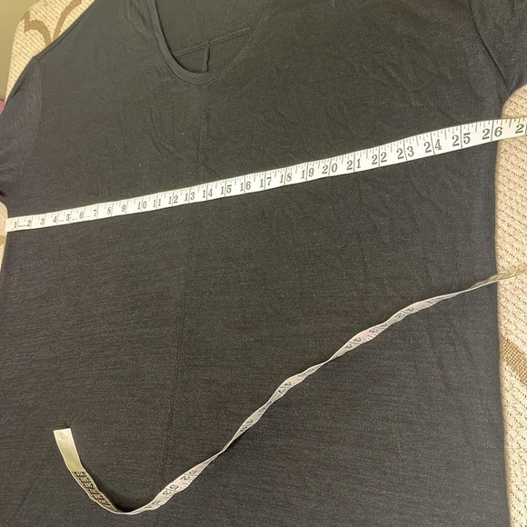 GAP long sleeve soft spun u-neck true black shirt - Picture 6 of 9